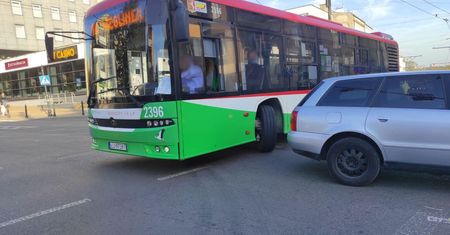 Kierowca MPK Lublin jechał pod prąd Al. Piłsudskiego, a następnie zablokował skrzyżowanie