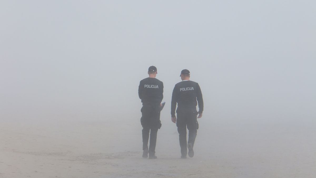 policja smog maski antysmogowe