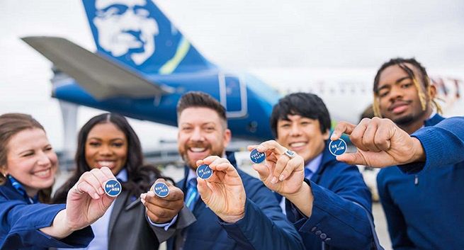 Alaska Airlines tworzy neutralne pod względem płci mundury dla pracowników