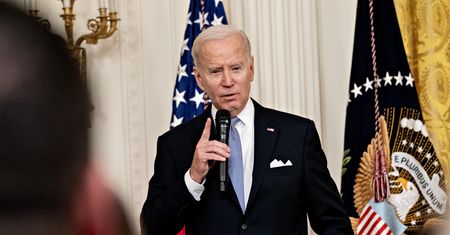 Niepokojący sygnał w USA. Dane z kluczowego sektora wskazują na recesję