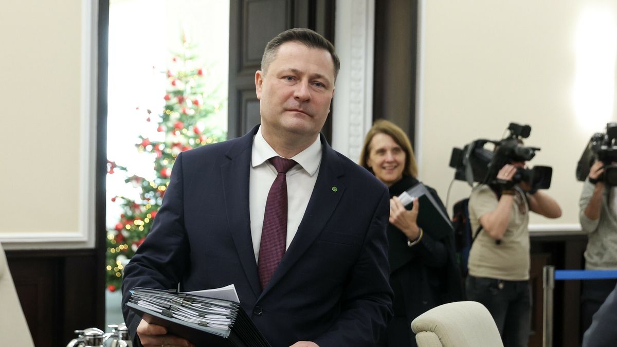 Posiedzenie rz?du
18.12.2024 Warszawa Posiedzenie rzadu Donalda Tuska fot. Andrzej Iwanczuk/REPORTER
N/z: Krzysztof Paszyk, Hanna Wroblewska
Andrzej Iwanczuk/REPORTER