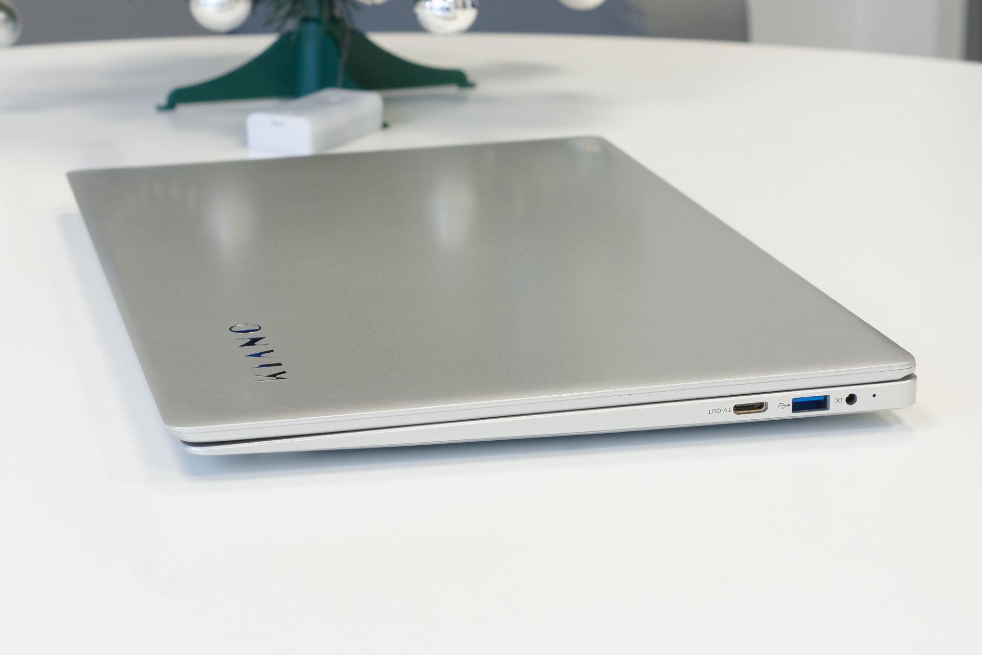 Recenzja Kiano SlimNote 15.6 HDD z talerzowym dyskiem 500 GB 2