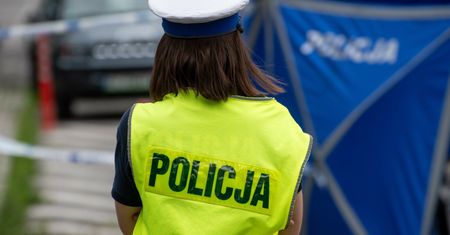 Ciało oparte o ogrodzenie. Tajemnicza śmierć 22-latka w Sanoku