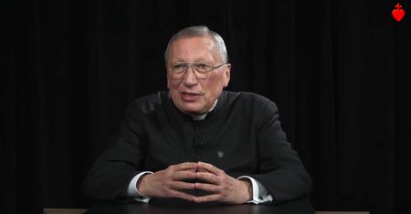 Ksiądz Kneblewski bez zakazu. "Powrót smoka"