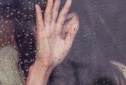 Za zamkniętymi drzwiami. "Znowu będziesz grzecznie leżała i będziesz pokorna"