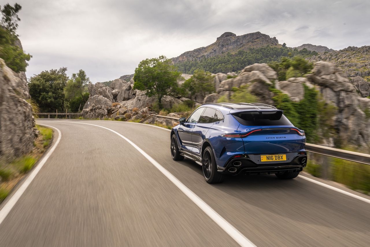 Aston Martin DBX S (2025)