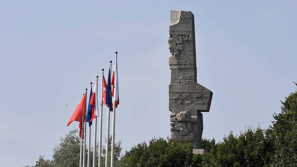 Na Westerplatte wycięto 220 drzew