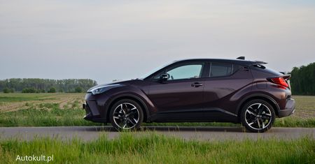 Test: Toyota C-HR GR Sport pokaże ci, za co ludzie lubią crossovery