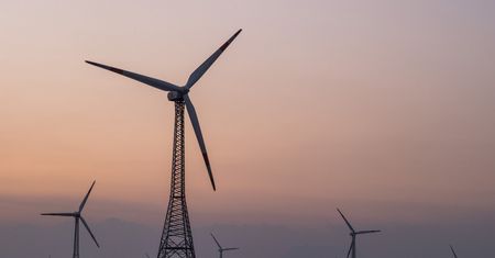 Niemcy chcą zbudować na morzu największą elektrownię na świecie. Moc 300 elektrowni jądrowych