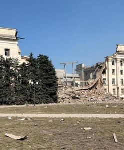 Rosjanie uderzyli w Chersoniu. Zniszczony budynek lokalnych władz