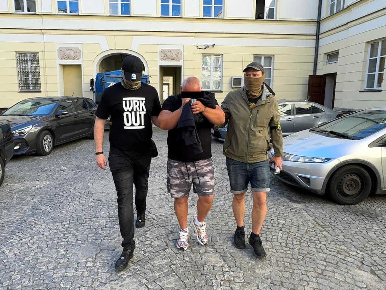 Rozbity gang producentów narkotyków i dilerów. 22 osoby aresztowane