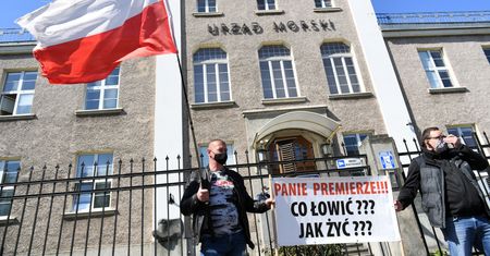 Odmrażanie gospodarki nie pomoże. W II kwartale PKB może spaść nawet o 10 proc.