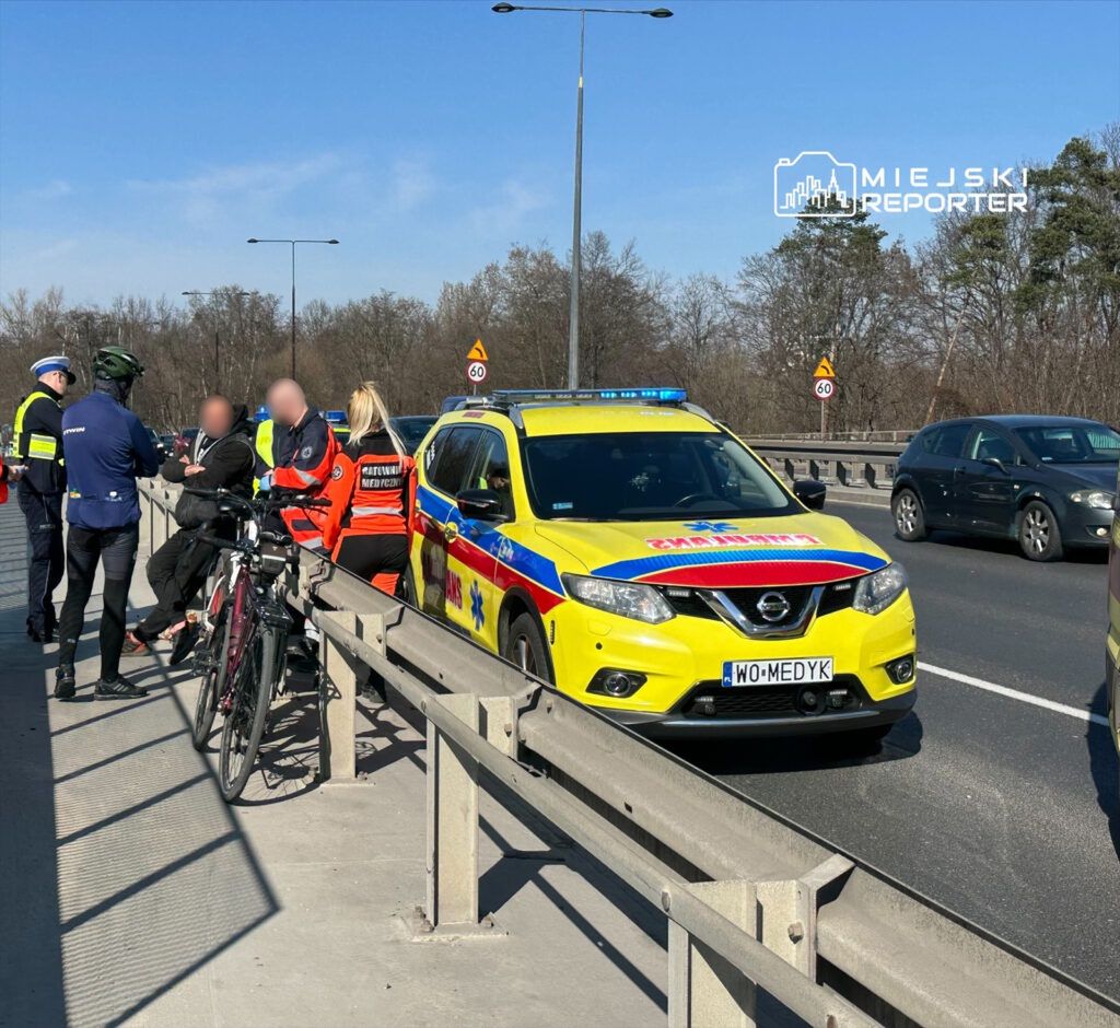 Warszawa: Pijany rowerzysta przewrócił się w trakcie wyprzedzania. 2500 złotych mandatu