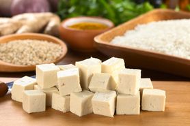 Co warto wiedzieć o tofu? Czy jedzenie tofu jest bezpieczne? 