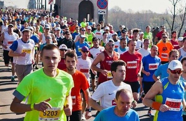 Półmaraton Warszawski nie zablokuje mostu Poniatowskiego