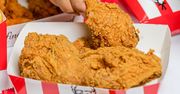 Pracownik KFC zdradza, jak rozpoznać, że kurczak jest świeży. Zwróć uwagę na kolor panierki