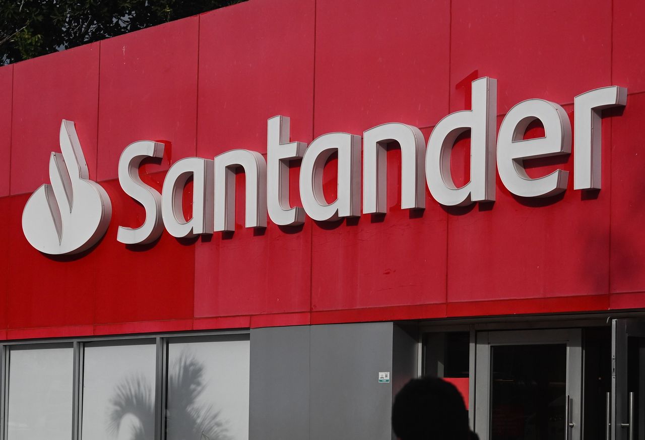 Trwa awaria Santandera