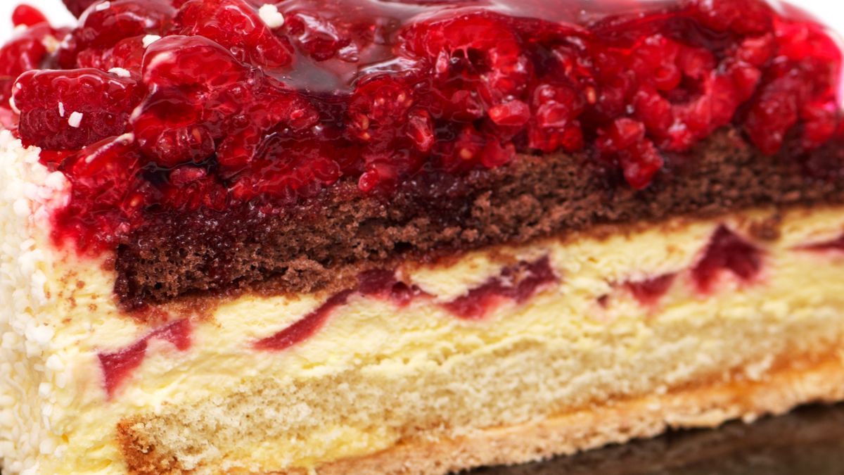 Ciasto melba z galaretką na biszkoptach