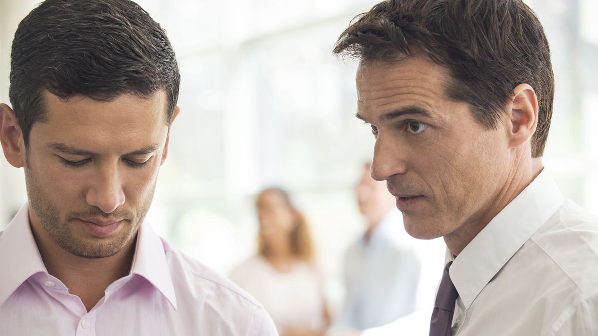 W chwili, gdy szef poprosi Cię o udokumentowanie czegokolwiek na piśmie, zaczyna się wypełnianie twojej teczki materiałami, które mają ułatwić rozwiązanie umowy - uważa ekspertka