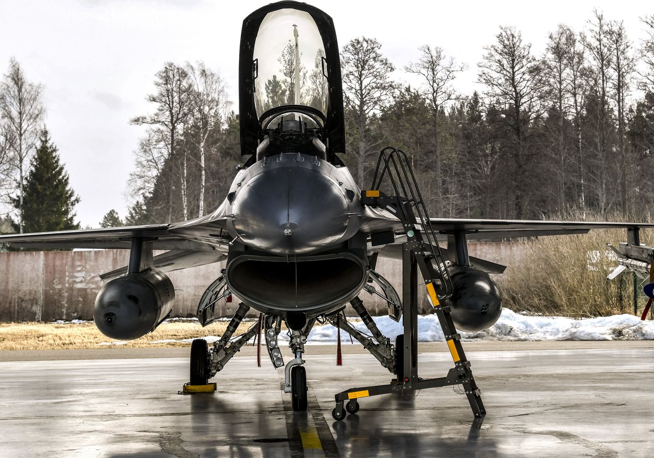 Kolejne F-16 z dla Ukrainy z opóźnieniem. Winne Stany Zjednoczone