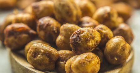 Pomaga przy "zapchanych" jelitach. Chroni przed rakiem