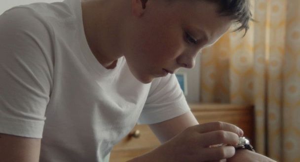 McDonald's ugina się pod naciskiem negatywnych komentarzy i wycofuje reklamę „Dad” (wideo)