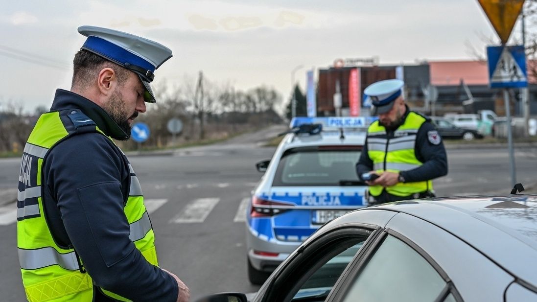 Kontrola kierowcy - zdjęcie ilustracyjne