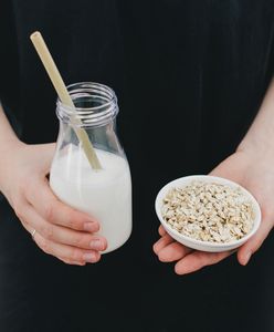 Jak zrobić domowe mleko owsiane? Prosty przepis krok po kroku