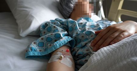 48-latka połknęła długopis. Lekarzom nie udało się uratować jej życia