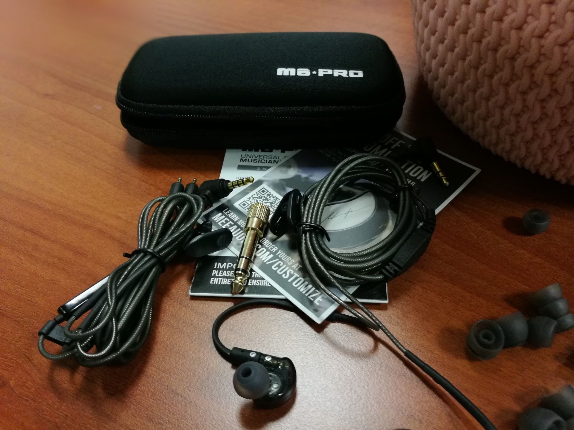 Mee Audio M6 Pro v2, monitory sceniczne, które sprawdzą się w codziennym użyciu 6