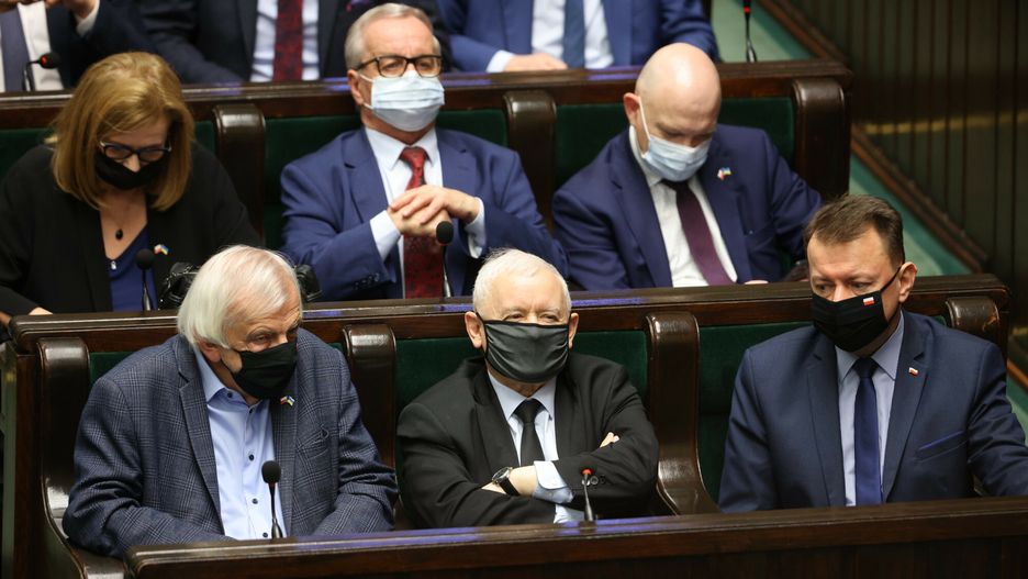 51. posiedzenie Sejmu IX kadencji23.03.2022 Warszawa Sejm 51. posiedzenie Sejmu IX kadencji  Fot. Andrzej Iwanczuk/REPORTER
n/z: Ryszard Terlecki, Jaroslaw Kaczynski, Mariusz Blaszczak, Malgorzata Gosiewska, Leonard Krasulski, Waldemar AndzelAndrzej Iwanczuk/REPORTER