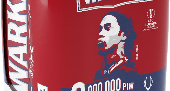 Ronaldinho na opakowaniach i w reklamach piwa Warka