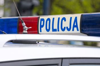 Ostrołęka: Chłopiec zgubił się w drodze do szkoły. Pomogli policjanci