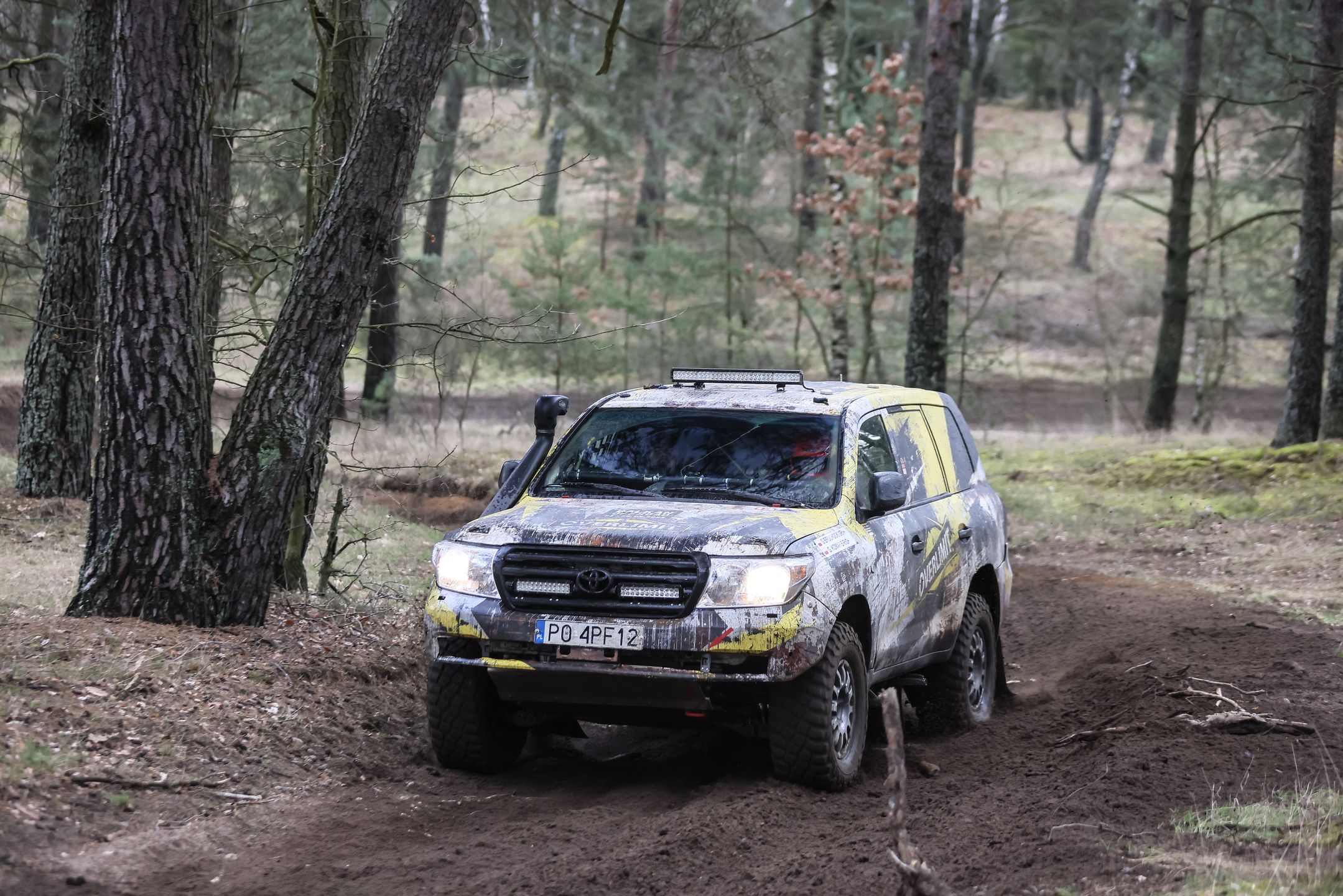 Rajdowy Land Cruiser Patrycji był największym, prócz ciężarówek, samochodem terenowym startującym w Mistrzostwach Polski