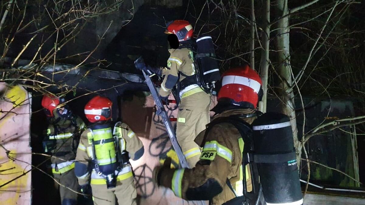 Pożar pustostanu przy ul. Wesołej w Lublinie
