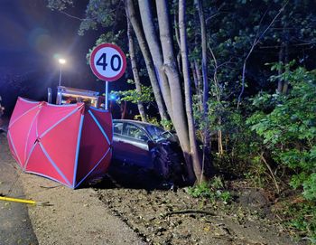 Tragiczny wypadek na drodze. Nie żyje młoda kobieta, a trzy osoby zostały ranne