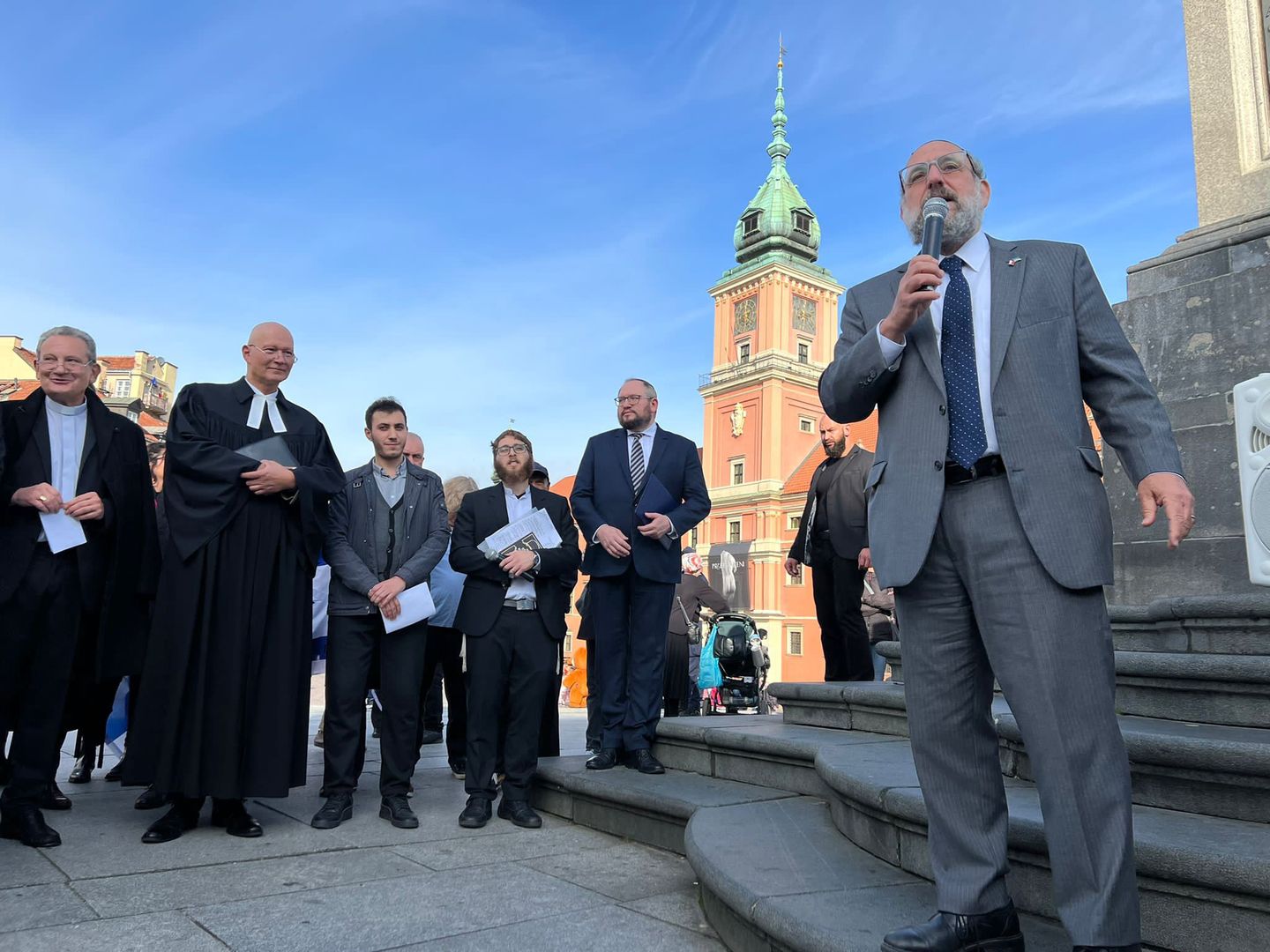 Ambasada poprosiła o wsparcie. Takiej reakcji się nie spodziewali