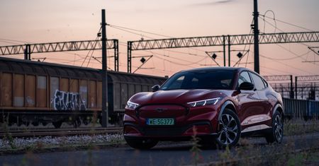 Test długodystansowy: Ford Mustang Mach-E AWD 98 kWh. Dzień dobry!