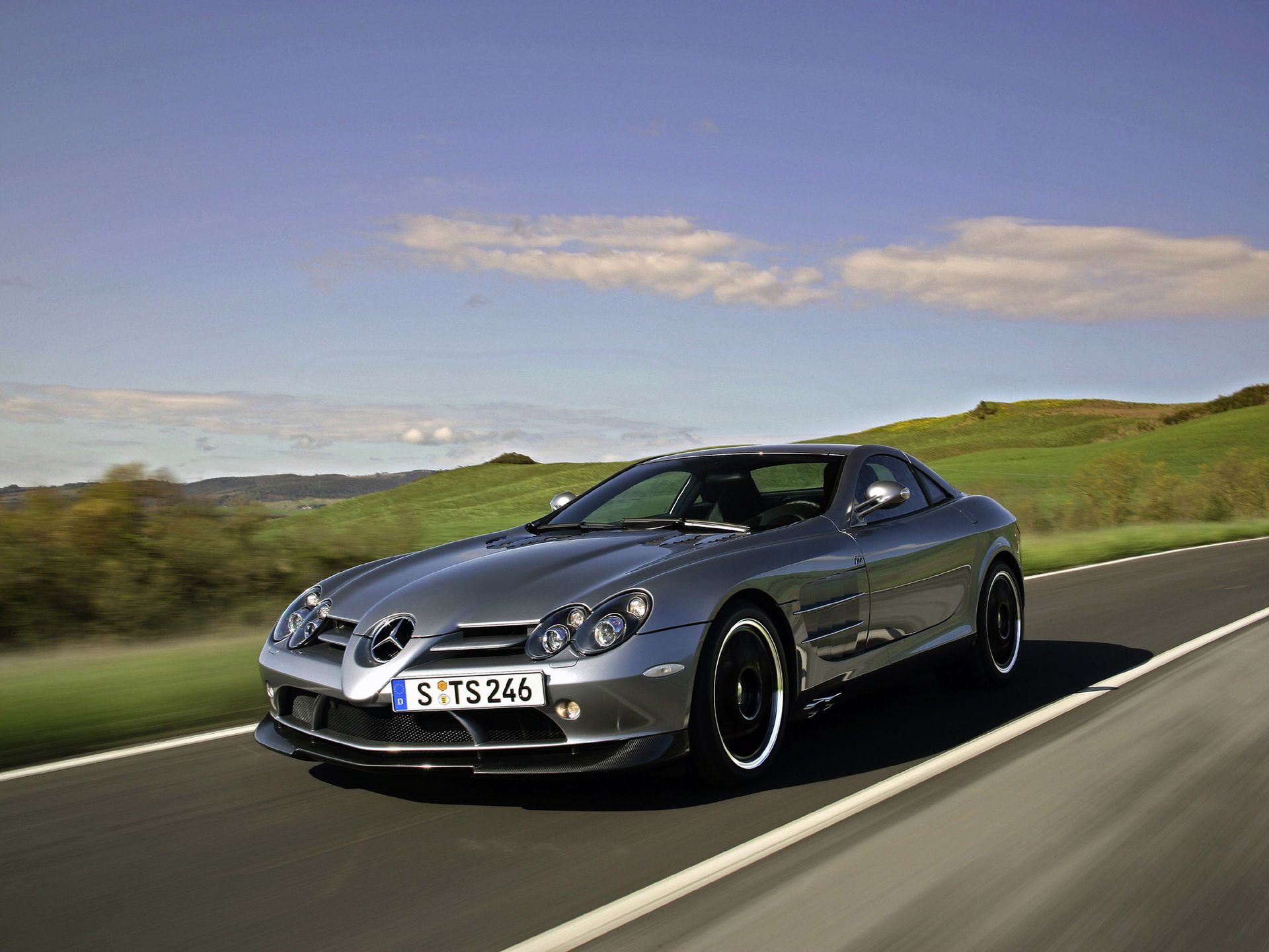 Pokolenie wcześniej: Mercedes-Benz SLR McLaren 3
