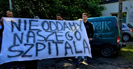 Protest w szpitalu psychiatrycznym w Gostyninie-Zalesiu! Mieszkańcy i pracownicy mówią: "Nie oddamy naszego szpitala"!
