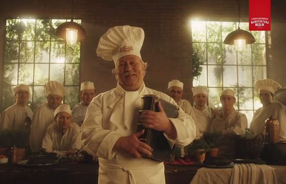 „Tak to się robi!” - Chrzanowska Manufaktura Wędlin reklamuje Kruche z Chrzanowa (wideo)