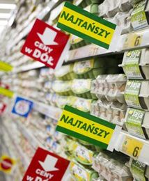 Koszyk Wirtualnej Polski. Carrefour dołącza do czołowej dwójki. Auchan i Simply cały czas najtańsze