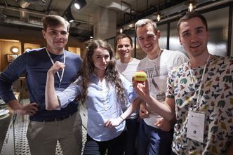 Studenci Politechniki Warszawskiej wygrali hackathon globalnego koncernu