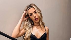 Z dnia na dzień straciła pracę. Byli oburzeni, gdzie publikuje zdjęcia