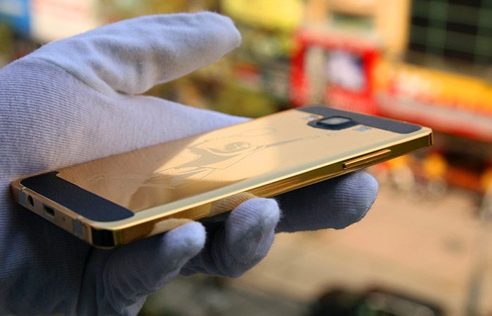 W skrócie: Galaxy S6 ze słuchawkami Sennheisera i udziały mobilnych urządzeń w polskiej sieci 8