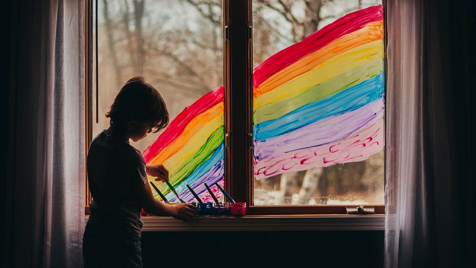 Mama-sekuolog tłumaczy dzieciom, kim są osoby LGBT