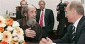 Aleksander Sołżenicyn uhonorowany przez Władimira Putina
