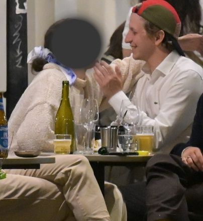 Maciej Musiałowski na randce