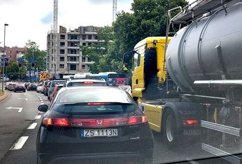 Grudziądz: Ogromne korki w okolicach mostu. Zator na autostradzie