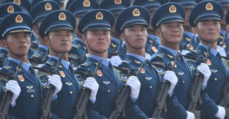 USA-Chiny: jeden balon zestrzelony. Na horyzoncie widać armadę nowych